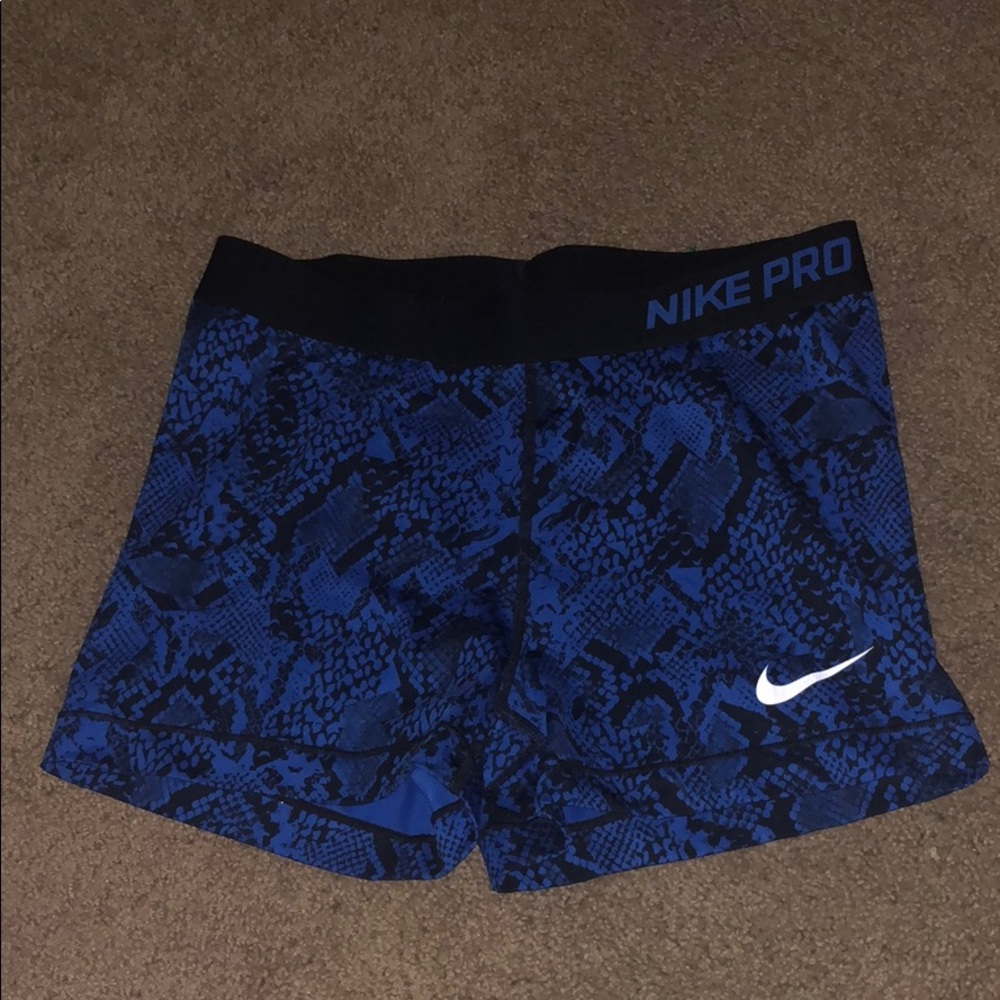 Nike spandex